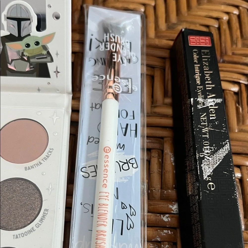 ColourPop The Mandalorian Eyeshadow Palette - Silver, Gray, Brown Tones